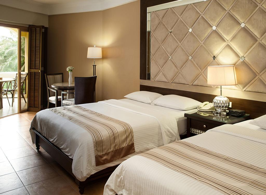 Henann Regency Resort And Spa Balabag  Exteriér fotografie Deluxe Room